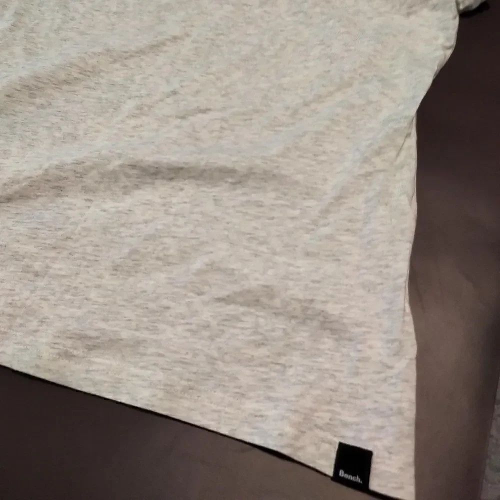 Bench V neck t shirt - Picture 2 of 4